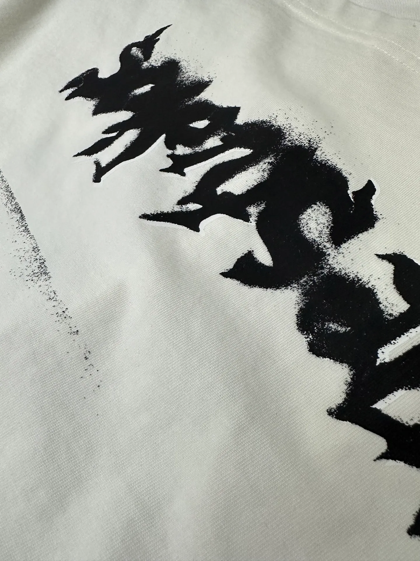 ￼ 165 Acne studio FW 26 Gothic style distressed logo long-sleeved T-shirt Fabric: High-definition super heavyweight cotton double yarn compact Xinjiang cotton Gram weight gram Paired with 2*2 Salona rib Clean cloth surface Clear cloth texture Tight and stiff High color fastness No change in shape No Color Change Customized hardware Threads Accessories Alignment Men and women Same Style Color: Black Cream White Size: XS S M L XL